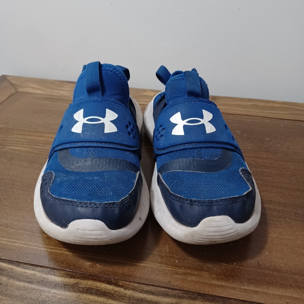 Boys Under Armour shoes